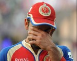 Virat Kohli cries as RCB out of IPL 7