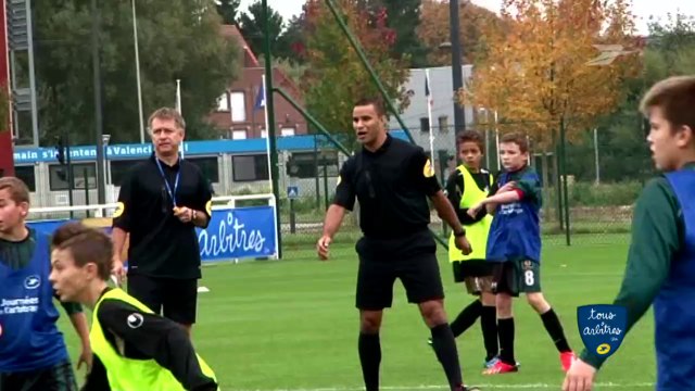 Arbitre au Coeur du jeu - Campagne FFF 2014 / Groupe La Poste - Tous formidables - Tous arbitres