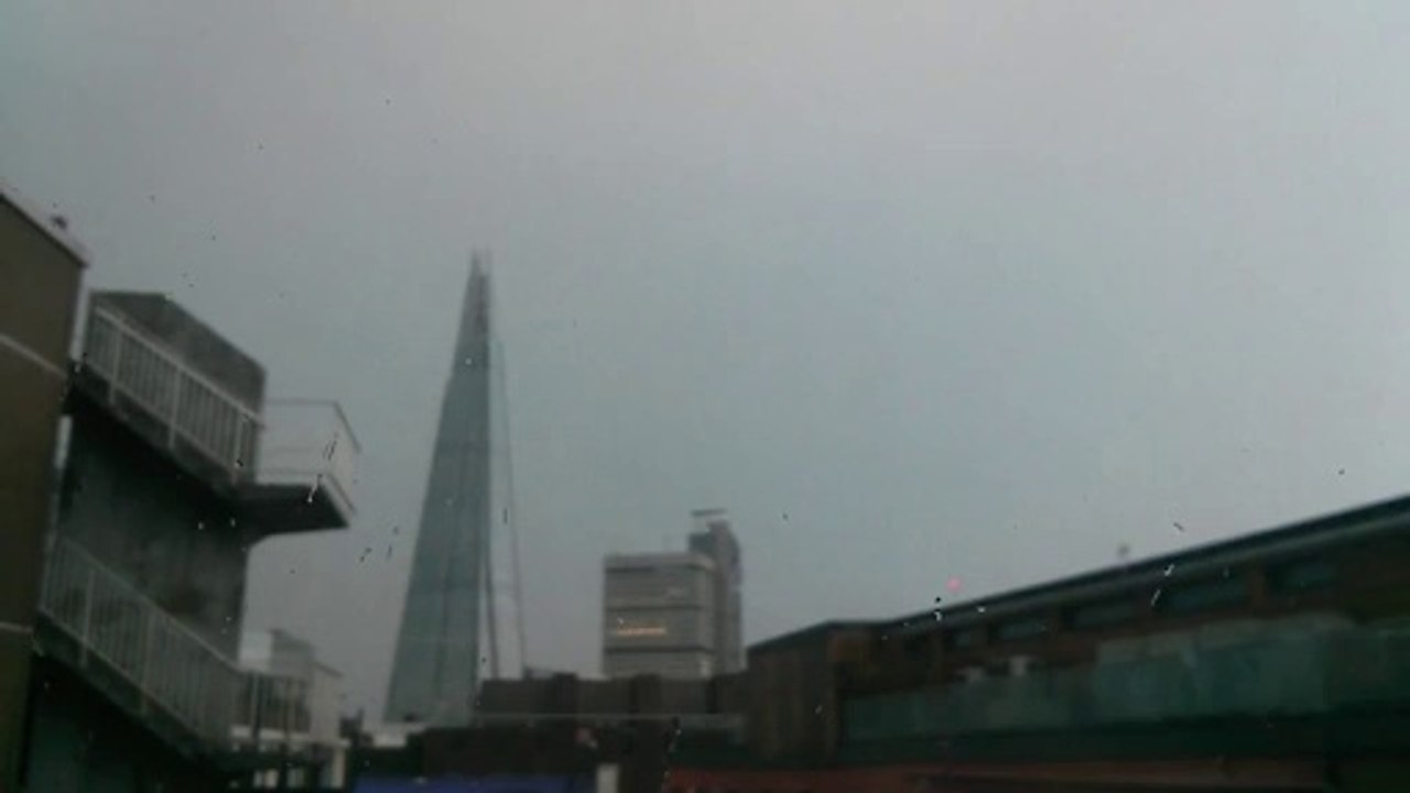 Lightning Strikes the Shard {http://mnmfunmaza.blogspot.com }