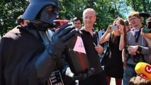 'Darth Vader' campaigns for Ukrainian mayors' offices