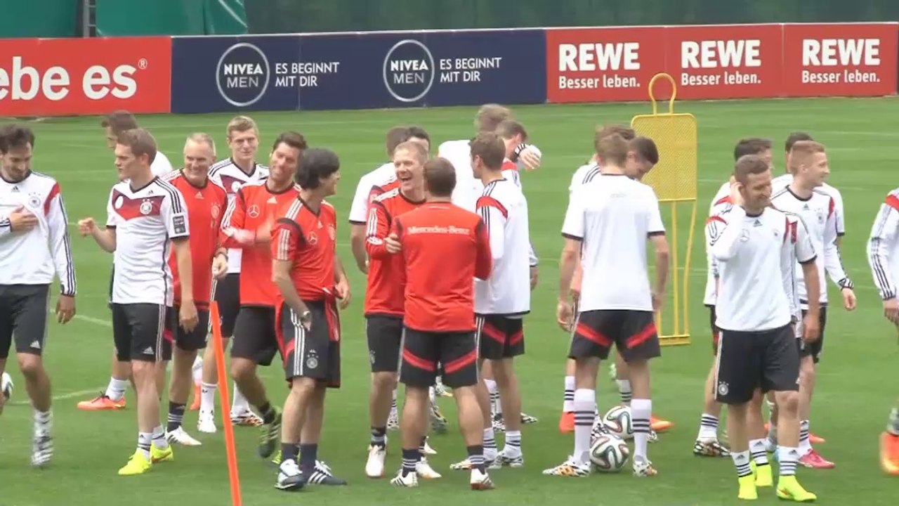 DFB-Schlachtruf: 'Keine Ahnung, was die schreien'