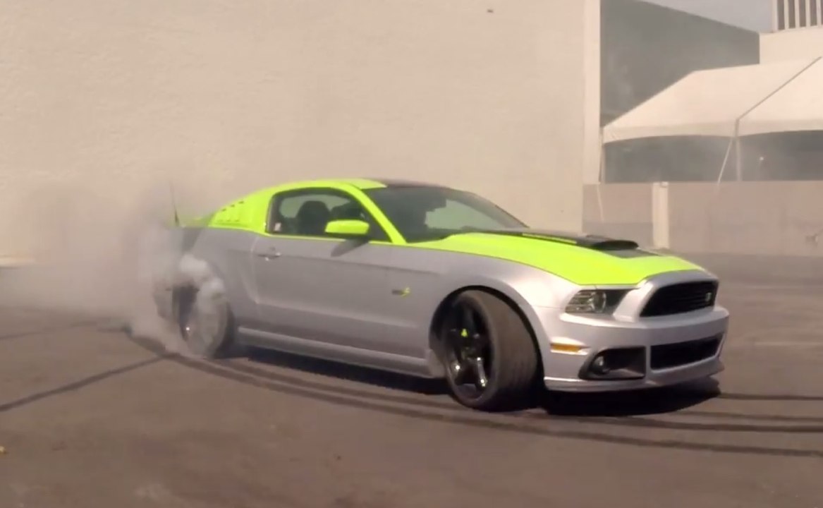 Drift parking ! The Valet - Motorsport