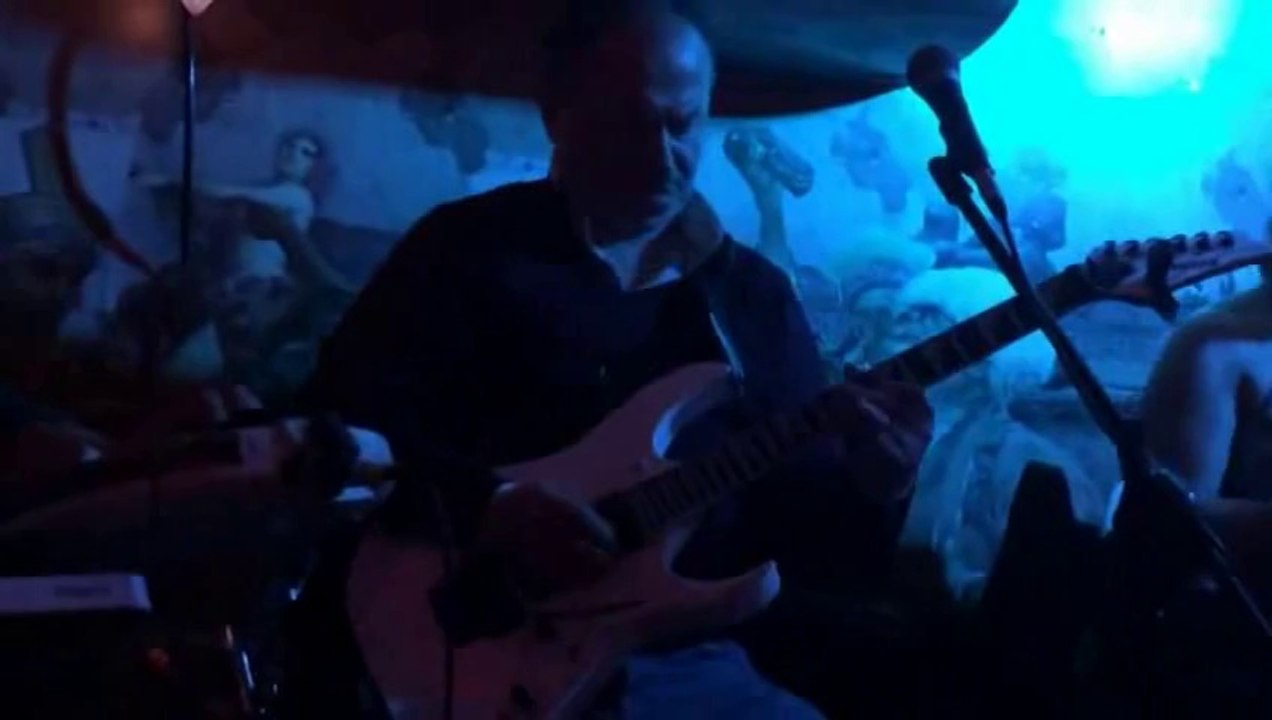 Ugurcan Karpuzoglu ve Orkestrasi ( Hotel Kalifornia )