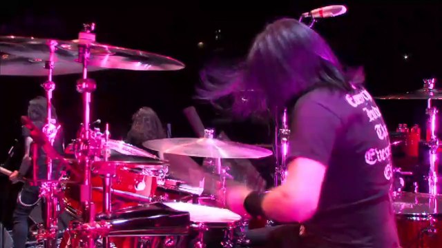 Slash ft. Myles Kennedy & the Conspirators - Anastasia (Live In Sydney Australia 2012)