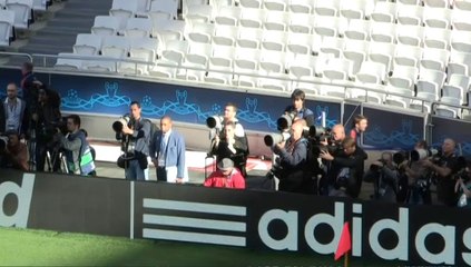 Diego Costa and Arda train with group on eve of Champions League showdown