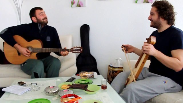 BİR KIZ VAR NİŞAN EDEN (FAVORİM )