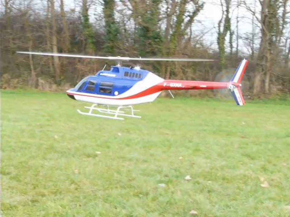 P1070995/ 1° Vol du Bell 206 Vario version Trex700Electrique