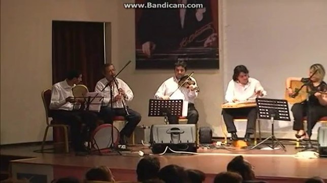 Kürdilîhicazkâr_Öyle Dudak Büküp Hor Gözle Bakma Avni Anıl Solist: Eray Ünlükan