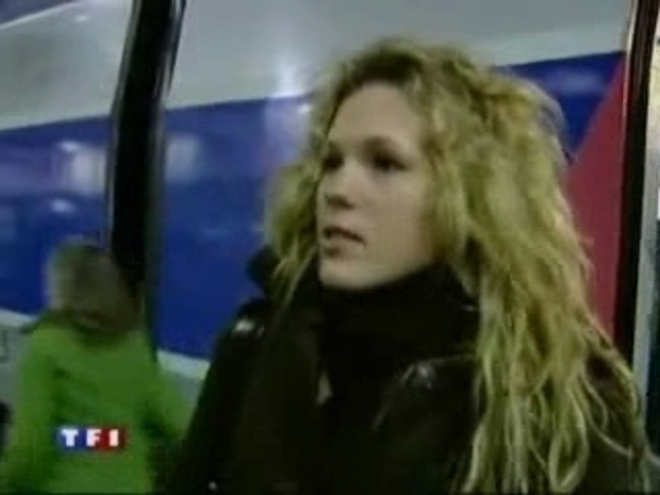 Lorie et Lâam rendent hommage