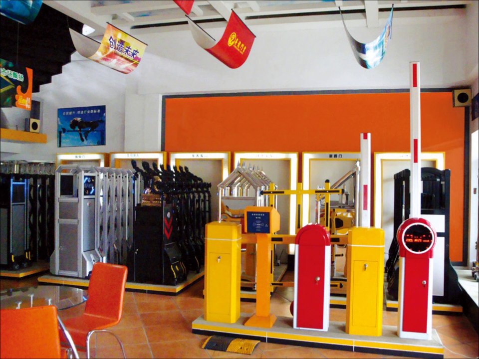Barie cao cấp kiểm soát ra vào tòa nhà, mobile 0904 654 816