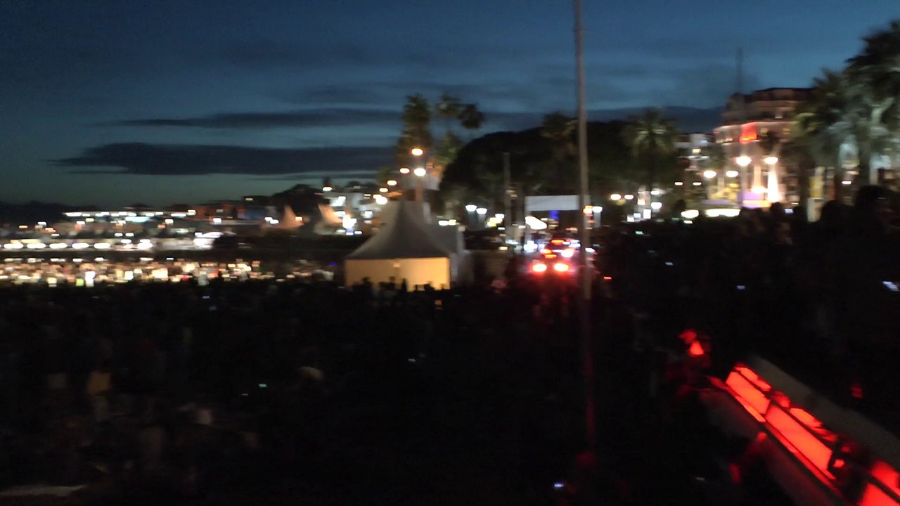 Festival de Cannes 2014 : Tarantino, Travolta et Thurman fêtent les 20 ans de "Pulp Fiction" à la plage