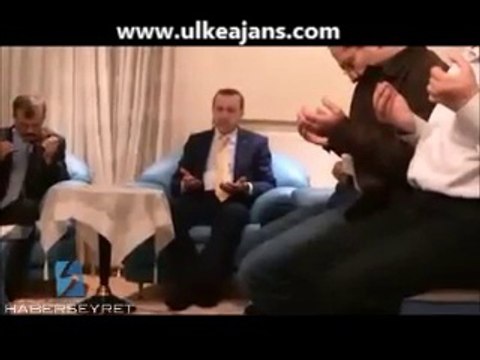 Başbakan Erdoğan şehidin evinde Kuran okudu ve dua etti.