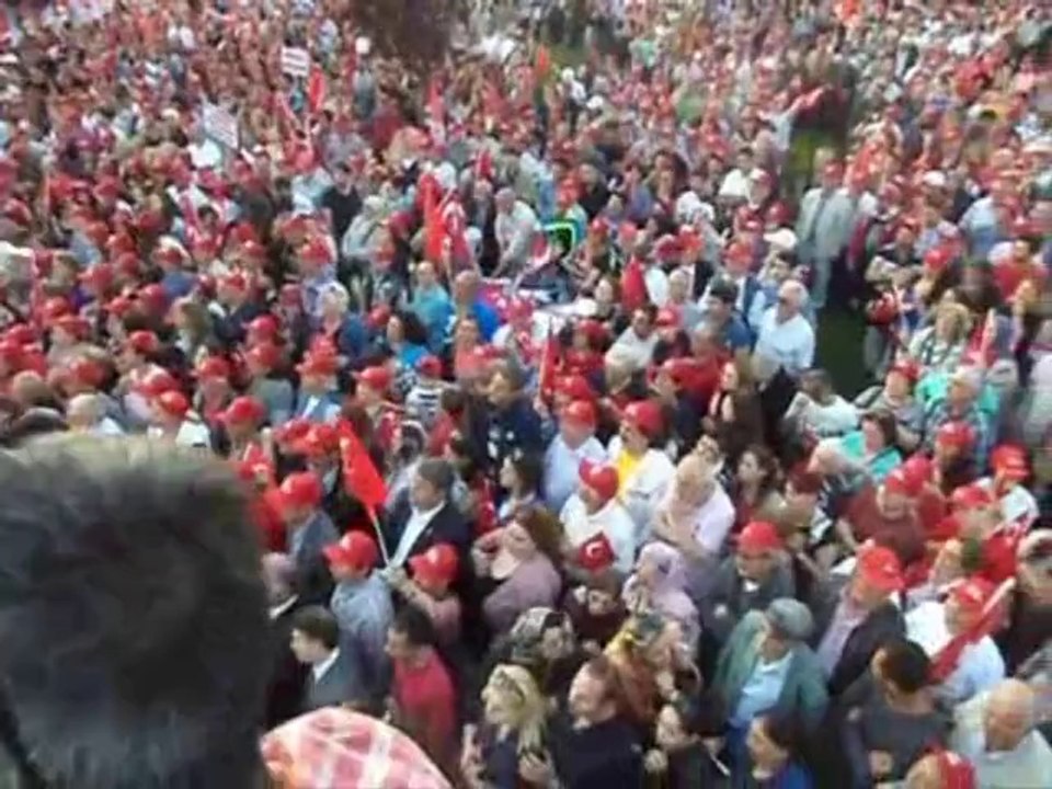 CHP YALOVA SANDIĞA SAYGI YÜRÜYÜŞÜ YAPILDI