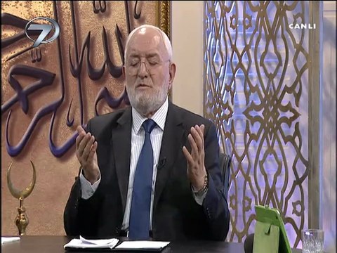 necmettin nursaçan hoca deprem anında dua etti