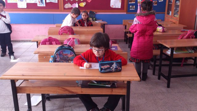 ÖZLEM KAYALI İLKOKULU 1/A SINIFI 2013-2014 SLAYT 3