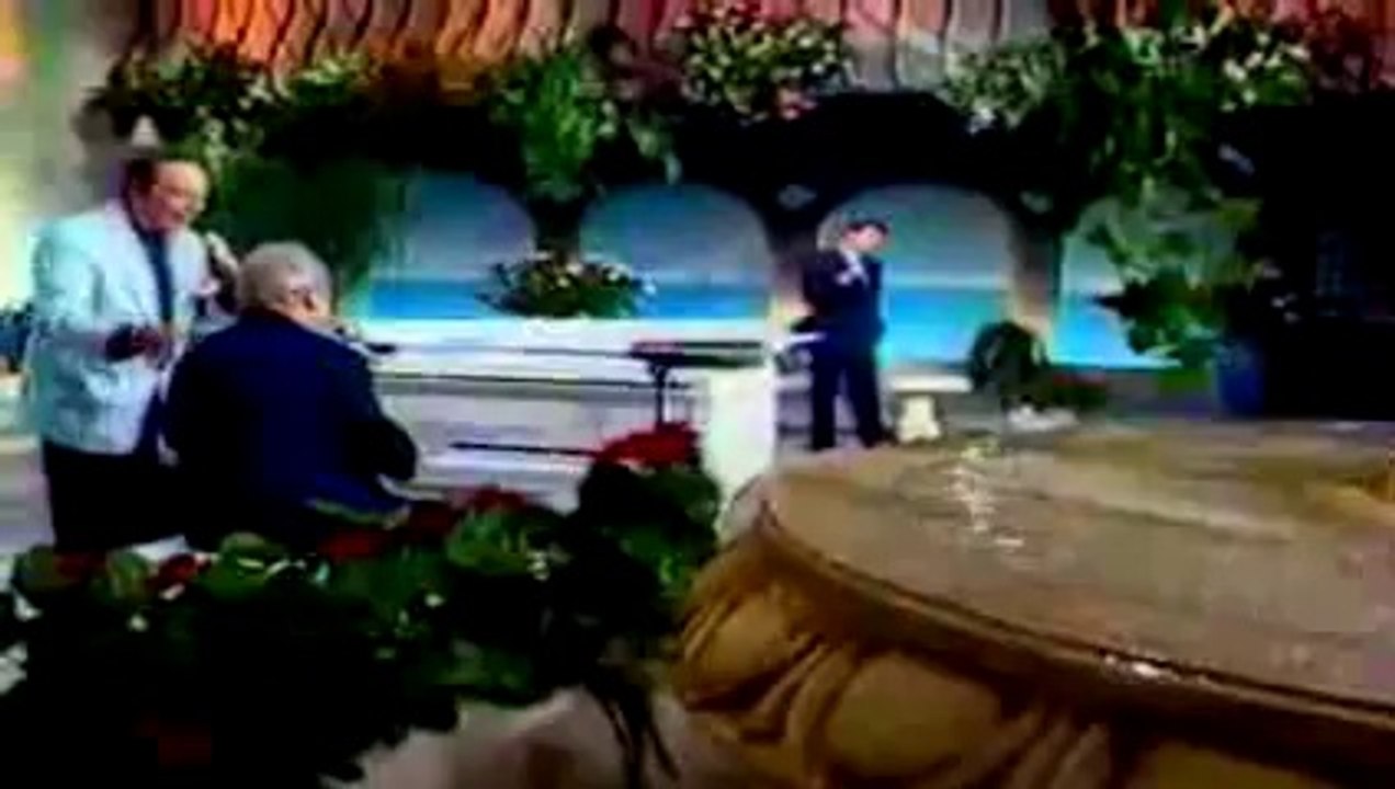 Champs Élysées (1989)- Francis Lopez, Georges Guétary, Annie Cordy_(240p)