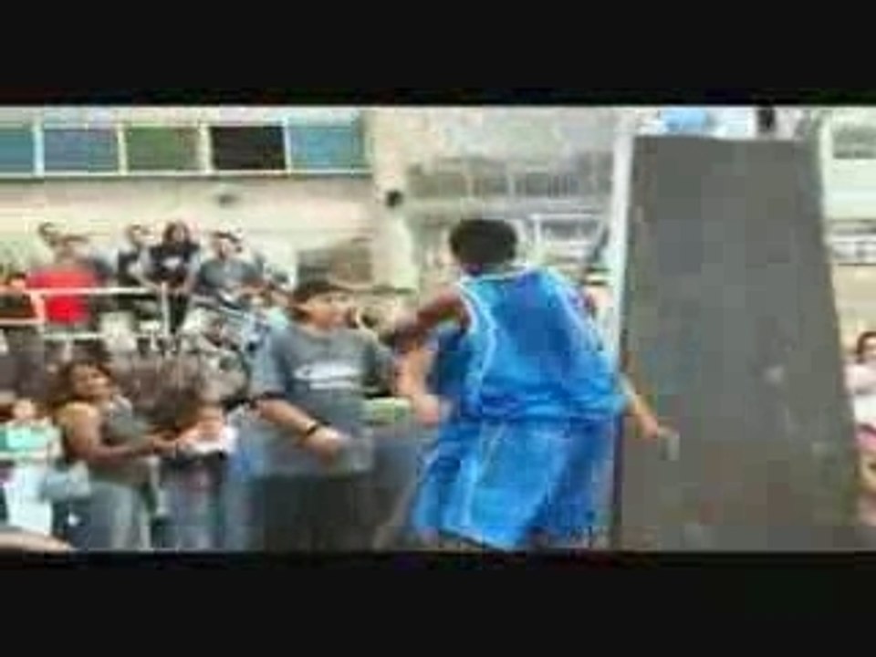 Kadour Ziani with the illest dunks!!!