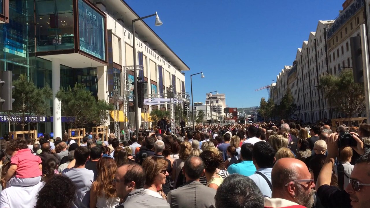 inauguration Les Terrasses du Port : Camille Lacourt