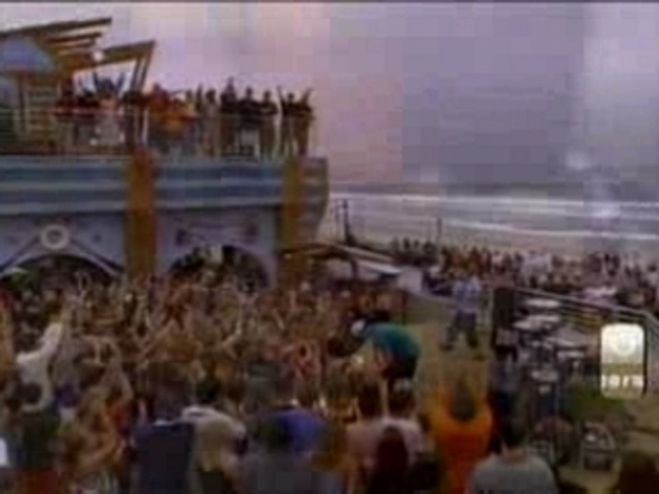 Blink 182 - Adam's Song (Live)