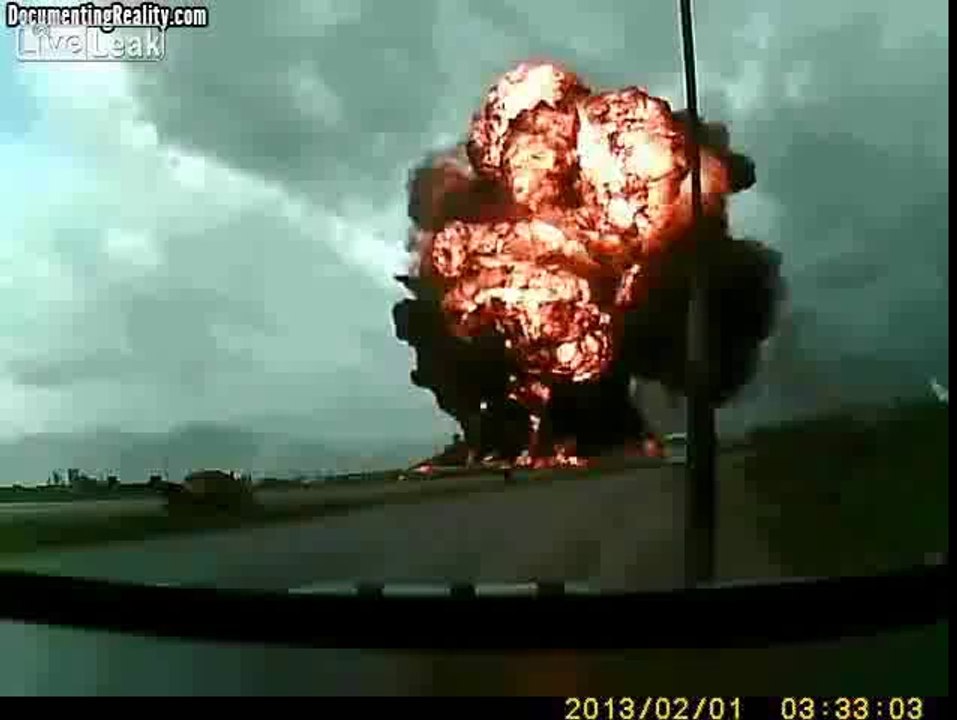 Plane crash very Dangerous video