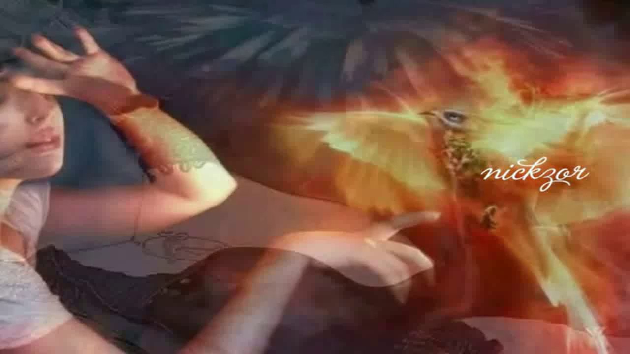 İlkay Akkaya - Bir Ulu Ağaçtan Bir Yaprak Düşse