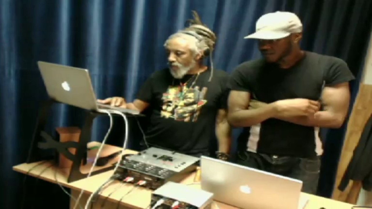 Mak Floss & Wenti Wadada 25052014 Watch More TV Radio