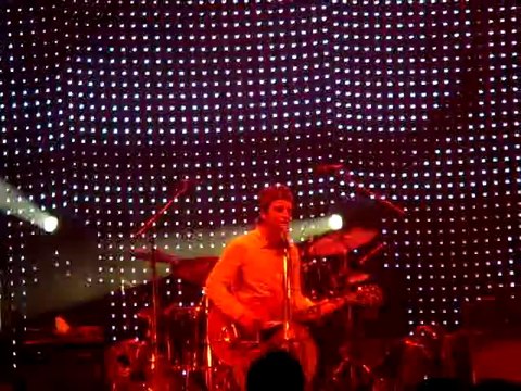 Noel Gallagher's High Flying Birds - AKA What A Life