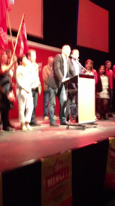 Arrivée de Raoul Hedebouw à la Caserne Fonck Liège PTB-Go! élections 2014 2505