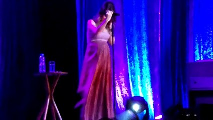 sandy leah  canta aquela dos 30 HSBC Brasil 23.05.14