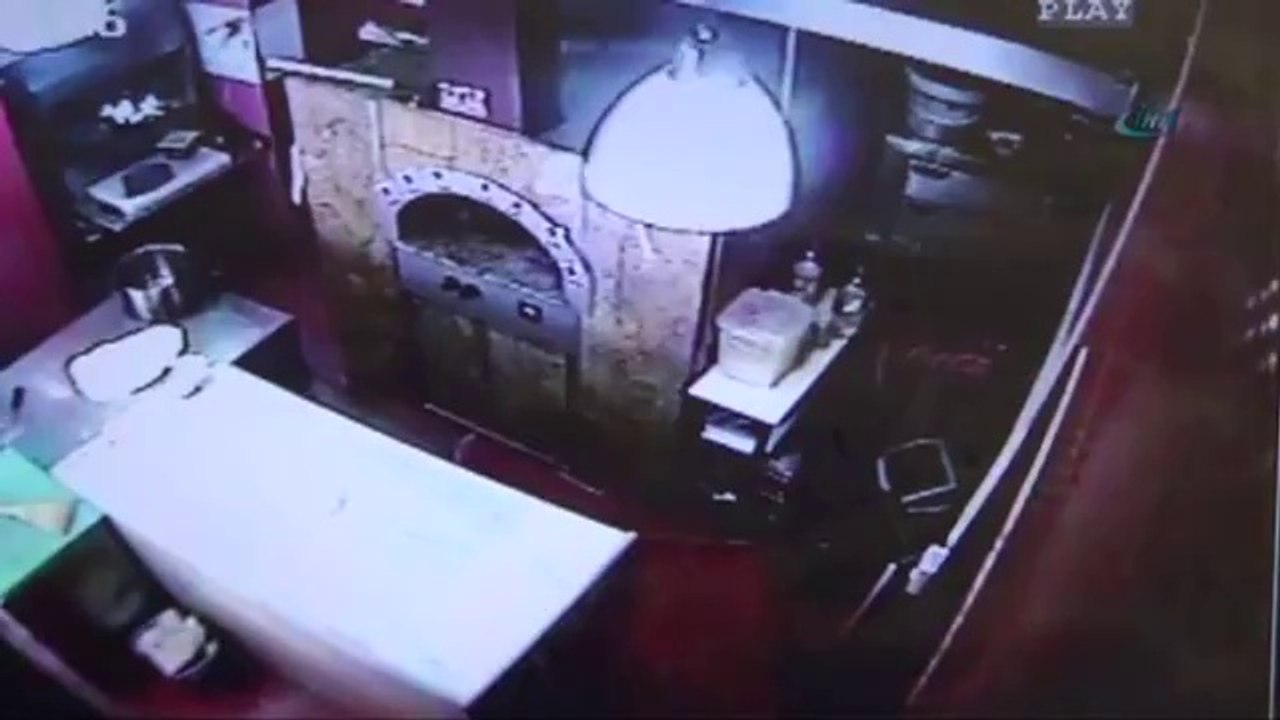 Pide ustası deprem paniği ile... FM HABER