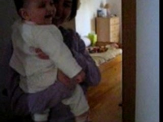 On rigole avec maman