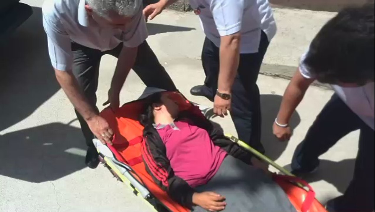 Akyazı Kız Meslek Lisesi Öğrencisi Fenalaştı