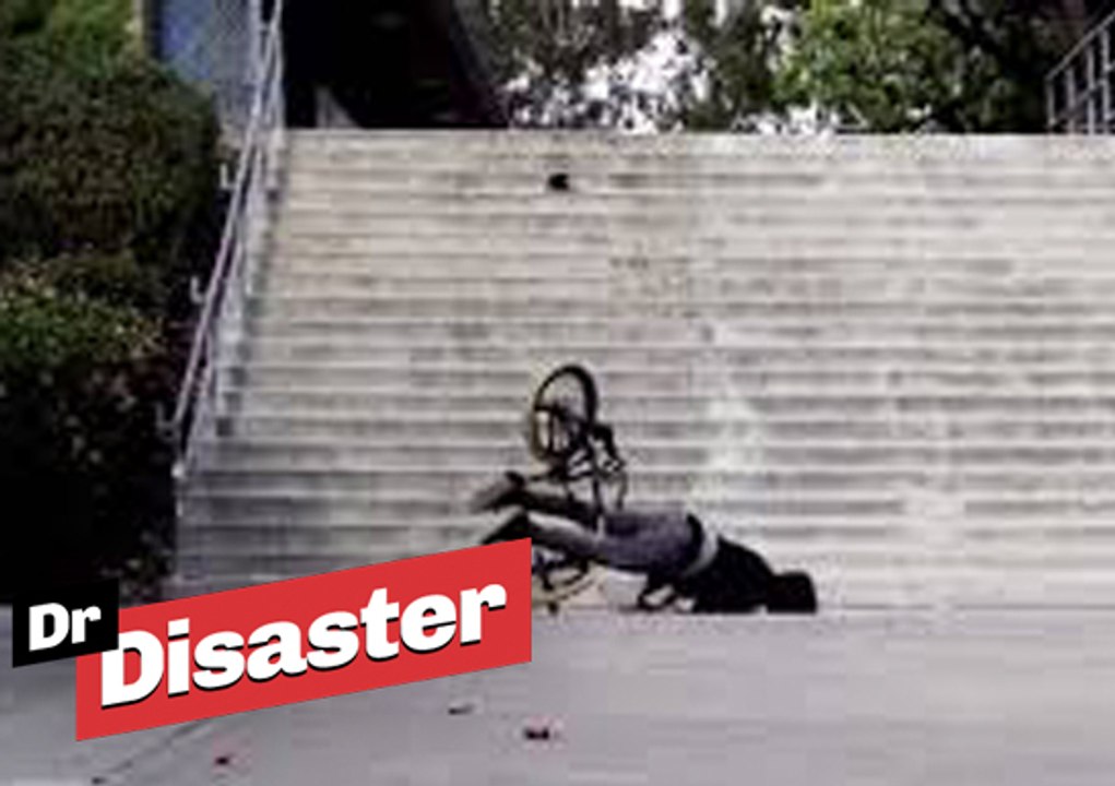 L'impressionnant KO d'un rider en BMX / Dr Disaster