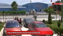 Polis gözaltına alındı