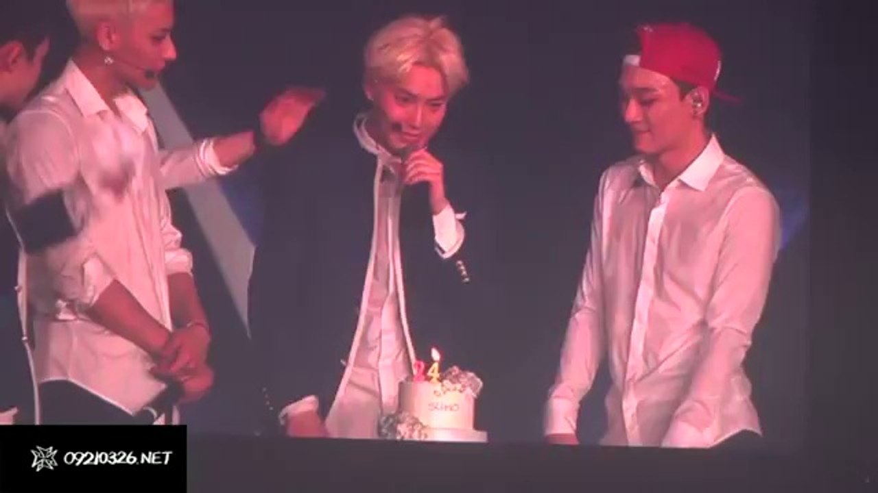 [Fancam] EXO - Suho Birthday @ The Lost Planet Concert In Seoul.