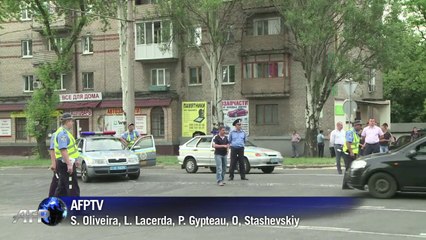 Ucrânia bombardeia aeroporto tomado por rebeldes