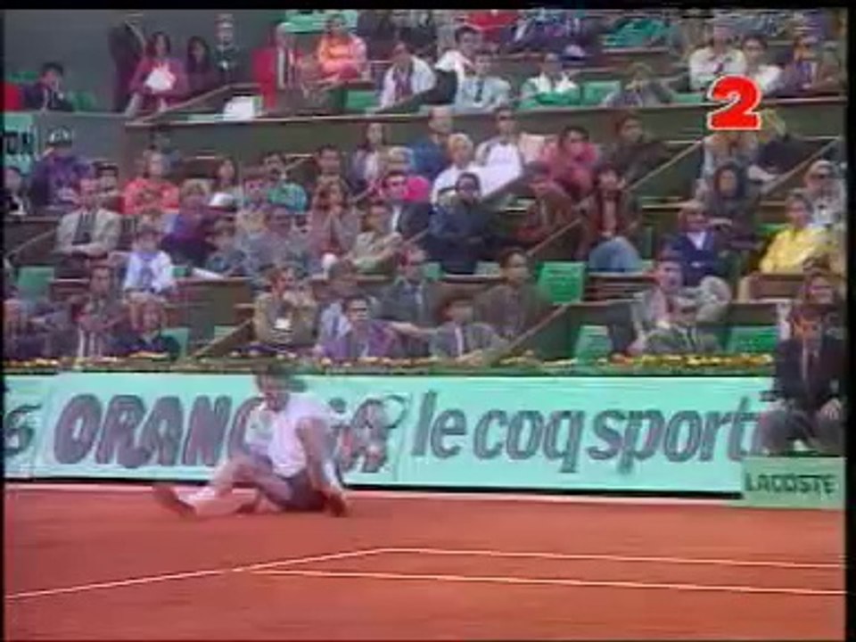 Hervé CRISTIANI - Clip Le corbeau et le renard - Tennis Internationaux de France