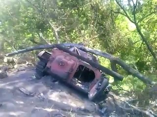 Donbass patriots destroy a NATO racialist death squad convoy, Rubizhne 2
