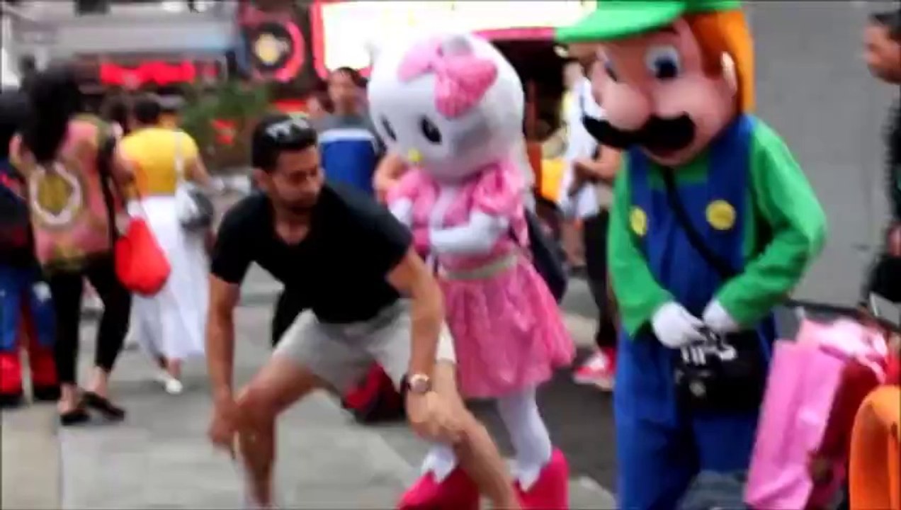 Twerk Prank - Feature Friday - NYCPranksTv
