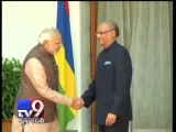 PM Narendra Modi meets Mauritius PM at Hyderabad House -Tv9 Gujarati