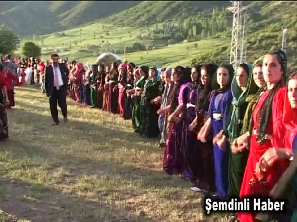Sümeyye ile Mahir Fırat çiftinin mutlu günü