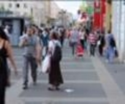 Avusturya'da oy pusulalarında Başbakan Erdoğan ismi çıktı