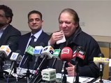 Look what Nawaz Sharif is doing during Press Confrence