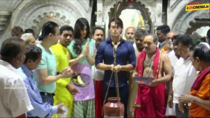 Tiger Shroff & Kirti Sanon Visits Babulnath Temple|  www.iluvcinema.in