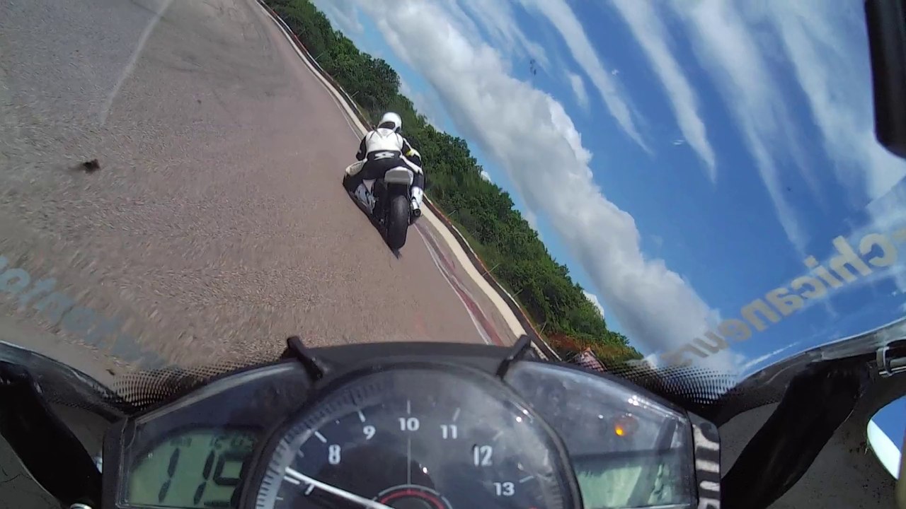 Dijon Prenois - O3Z - 24 mai 2014 - Qualif 1 Yan