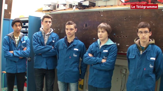 Quimper. Un bac pro systèmes électroniques numériques, option Marine Nationale, au Likès