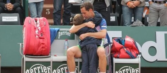 Roland-Garros : dernier tournoi pour Llodra, blessé au dos