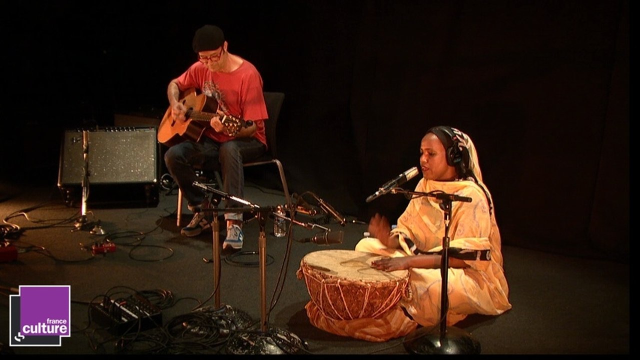 La session de Aziza Brahim "Julud"