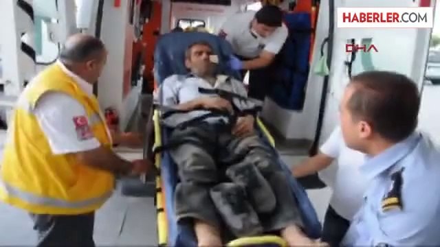 Besni Besni'de Motosiklet Devrildi 2 Yaralı