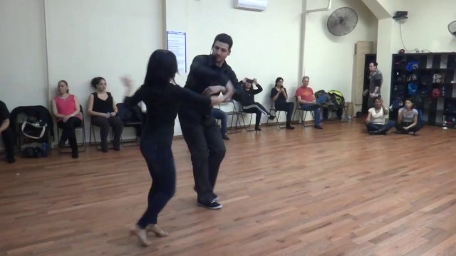 Salsa Lessons in Williamsburg, NY - Nieves Latin Dance Studio